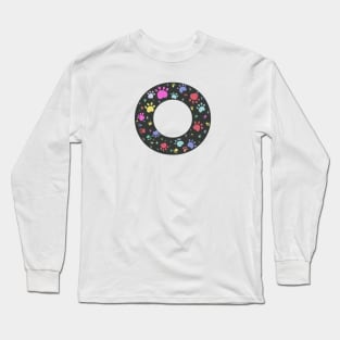 O letter with colorful paw print Long Sleeve T-Shirt